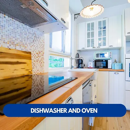 Julia's House * Perledo