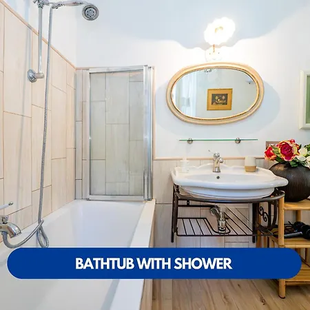 Apartment Julia's House Perledo